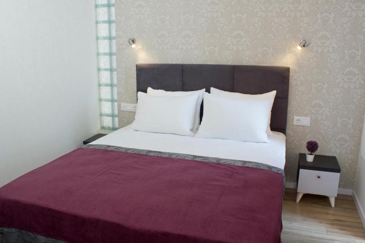 Aura Sameba, Luxury * Tbilisi
